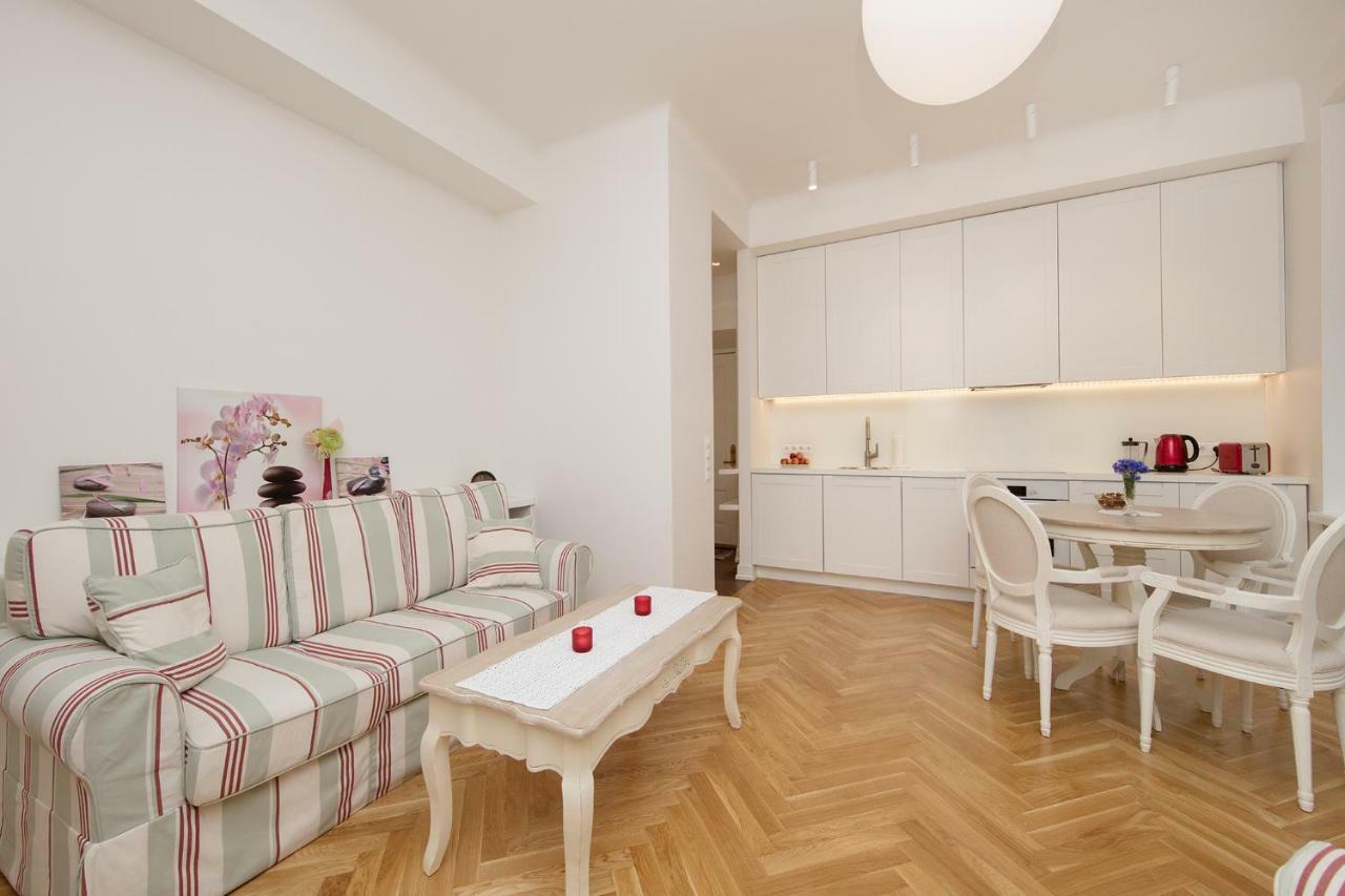 Harju Old Town Apartment Tallinn Exterior photo